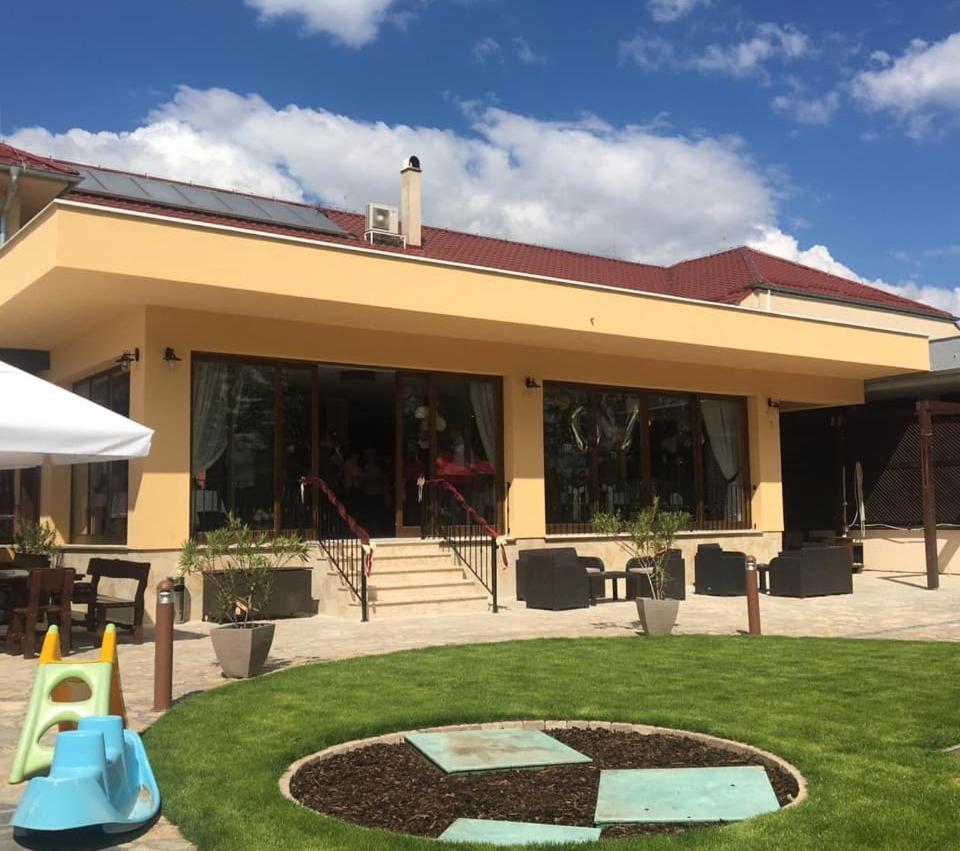 Mlyn Penzion & Wellness Radvaň nad Dunajom Exterior foto