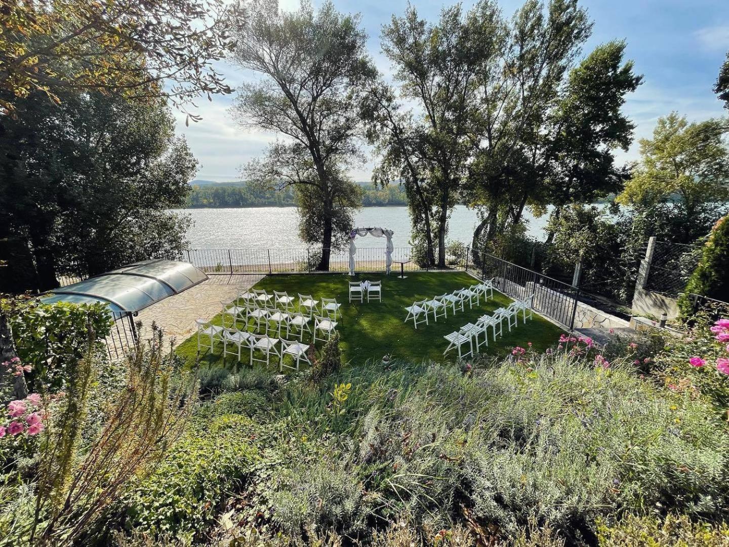 Mlyn Penzion & Wellness Radvaň nad Dunajom Exterior foto