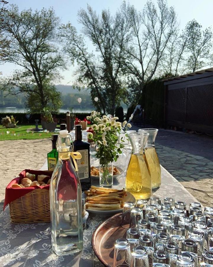 Mlyn Penzion & Wellness Radvaň nad Dunajom Exterior foto